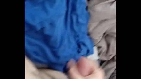 Huge Side Cum Shot