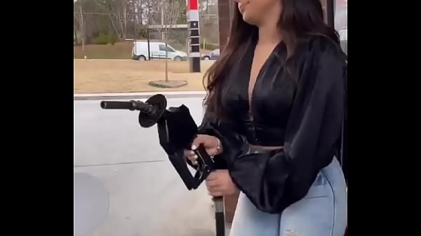 Cosita rica hecha gasolina con sabor latino