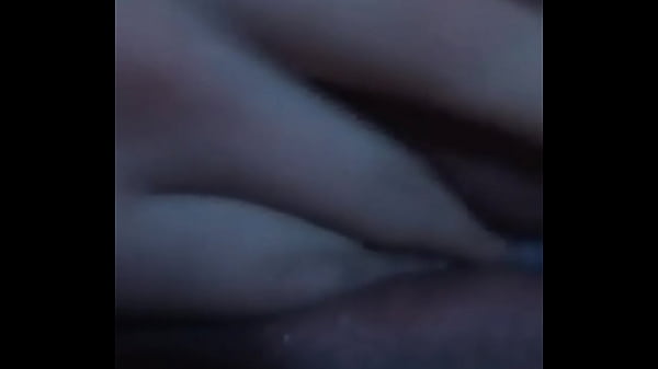 Mi putita me pide que la penetre