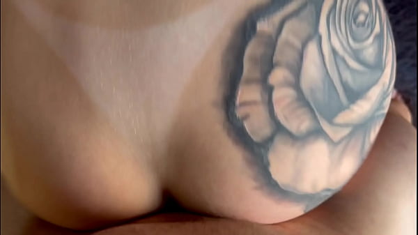 Download Video - A amiga da minha sobrinha veio em casa e deu tanto que chegou a esguichar no meu pau&excl;&excl; Squirt