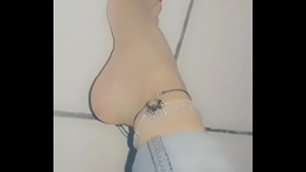 feet