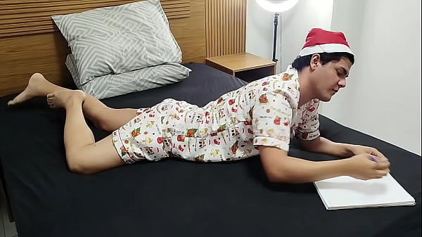 O Papai Noel chegou adiantado e com o saco chei...