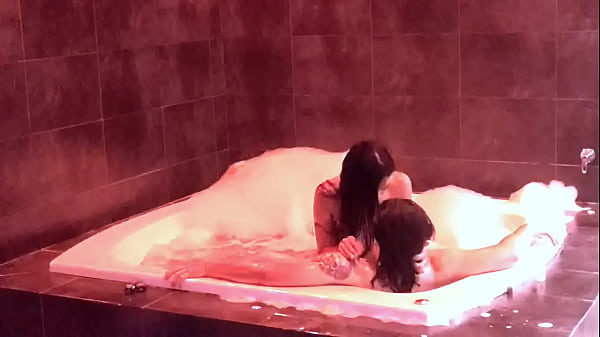 I Love How Your Tits Bouncing In The Jacuzzi You Climb On Me, And Ended Up Riding My Cock Moaning