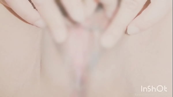 thumb pee