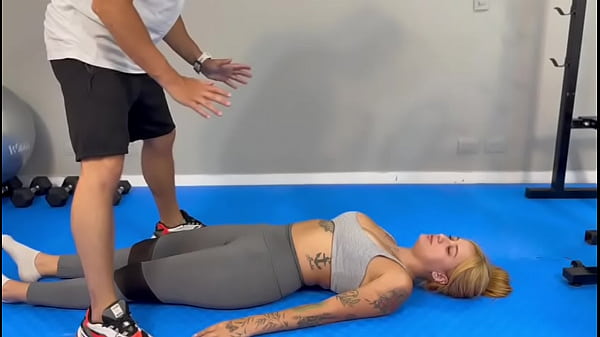 Latina fucks her yoga teacher at the gym and he cums in her pussy