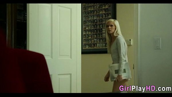 Lesbians in heat 1043