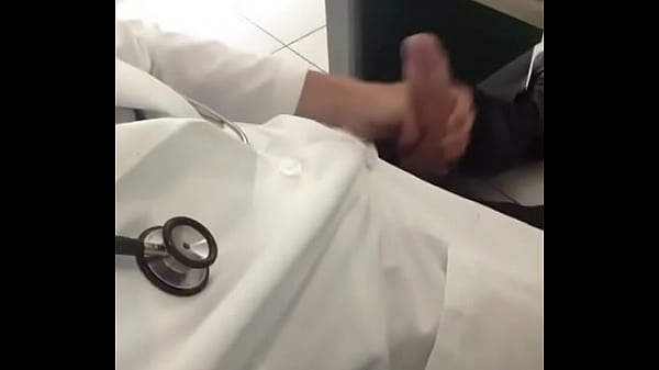 Batendo no consultório