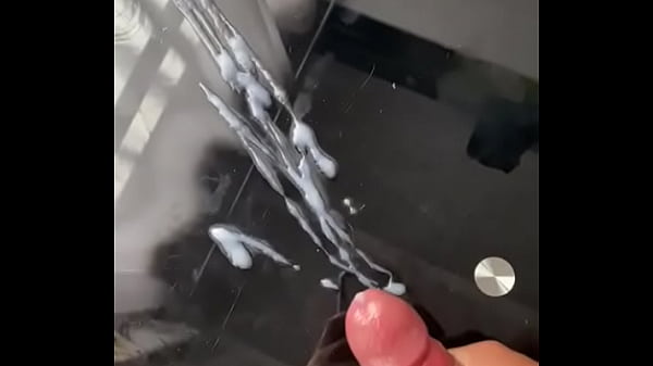 Download Video - Dando leche espesa