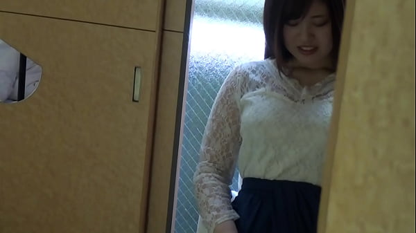 巨乳fカップナース フェロモン全開のオナニー