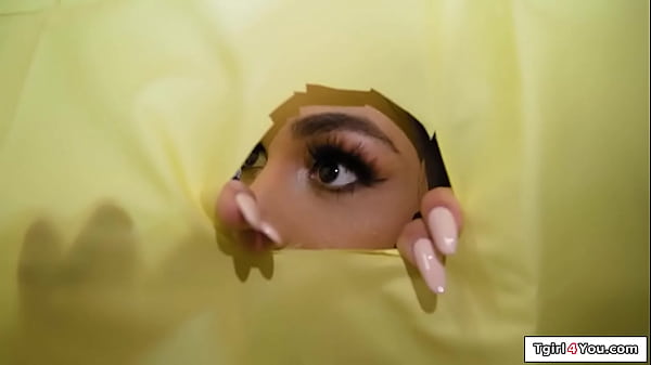 TS Jade Venus barebacks a tgirl in the shower a...