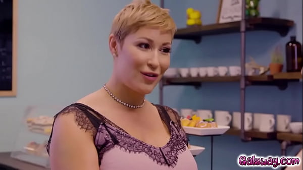 Ryan Keely and Freya Parker share pussies aside from coffee