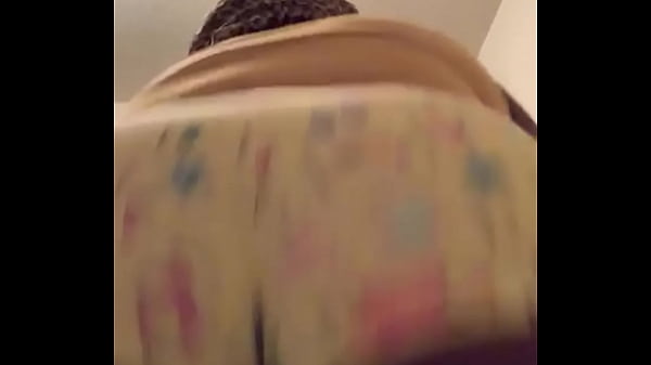 thumb ass clapping
