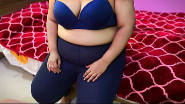 Office Employee affair With Boss & cheat with boyfriend - سكرتيرة مكتب عربية مسلمة جذابة ذات مؤخرة كبيرة وصدر ضخم