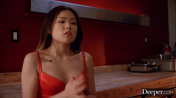 Deeper. Lulu Chu & Gianna Dior experience intense threesome