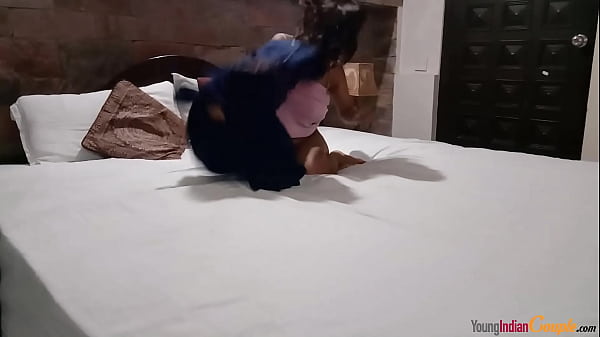 Sarika Juicy Indian Teen Sensual Bedroom Fuck
