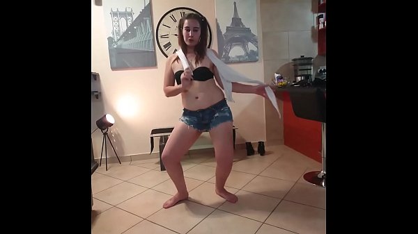 Big white ass twerk teen