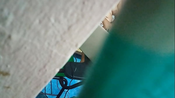 Chubby wife showing her ass