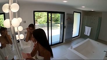 Hot 3some with Alba Lala and Candie Luciani