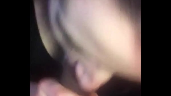 Random white bitch suckin my dick