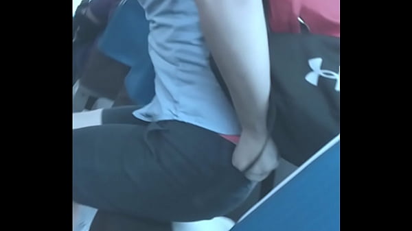 Culito en el micro