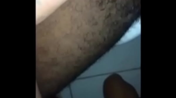 Download Video - SAFADA BRINCANDO COM O PAU DE 23 CM