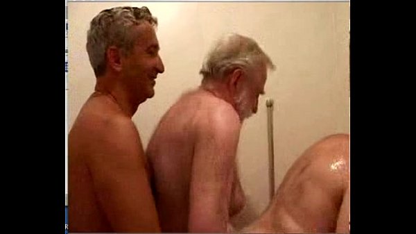 Download Video - Trio Cortito 3 maduros