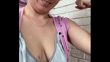 Showing close up my hard and strong muscles and tits. Pink hairs and face in the video