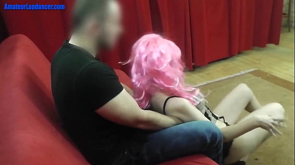 Wild TEEN teases stranger while ladancing