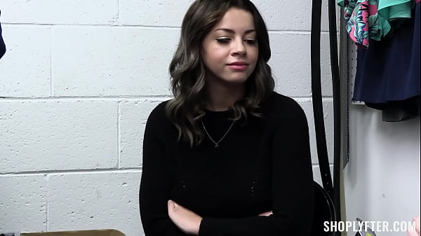 Shoplyfter Bella Luna Plein Salut 1080Hd