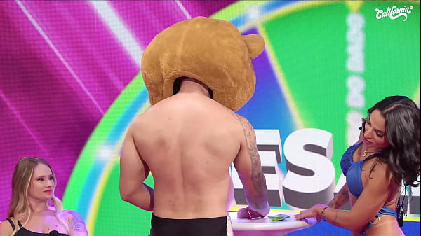 AULA DE BOQUETE COM CINCO GOSTOSAS NUAS