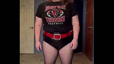 This plus sized girl is horny