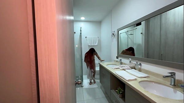 I look at my step sister's red-haired friend bathing and I can't resist her huge tits - Angel Cruz