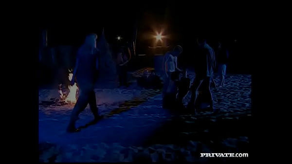 Melissa Hill fucks in the darkness
