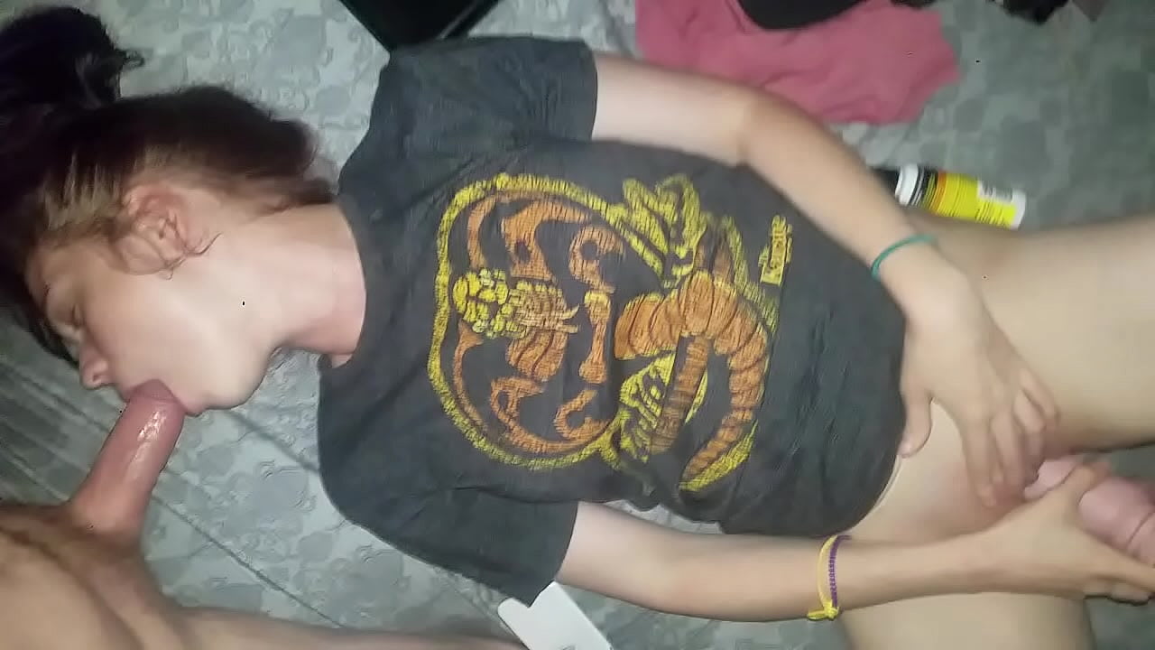 xxx amateur orgasmus dildo vibrator Amateur girl masturbates with sex toy to orgasm main image 1
