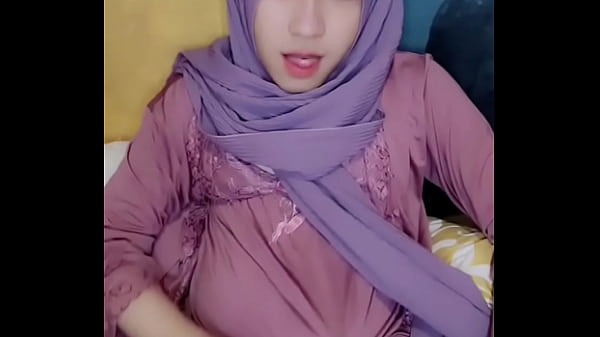 crossdress hijab solo