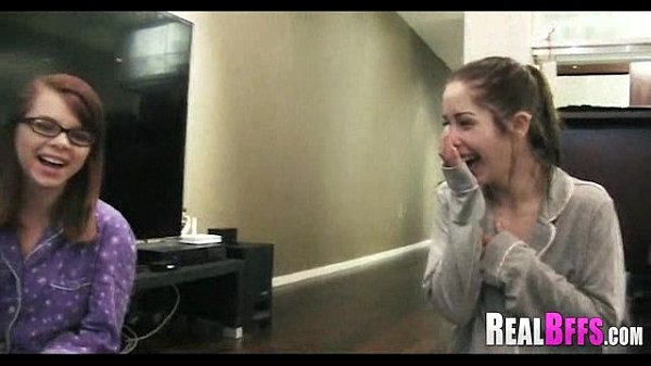 Pyjama-Party-College-Orgie 069