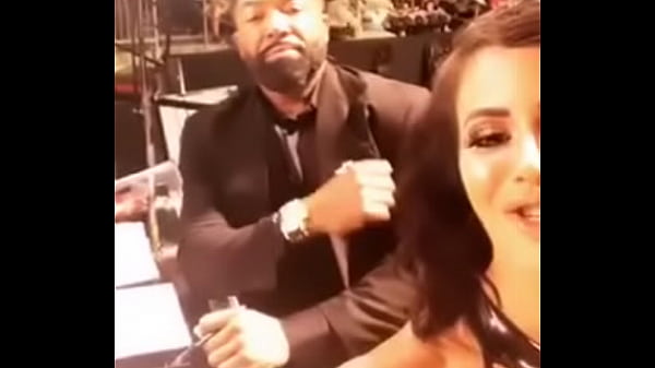 By buguf red c TV in b