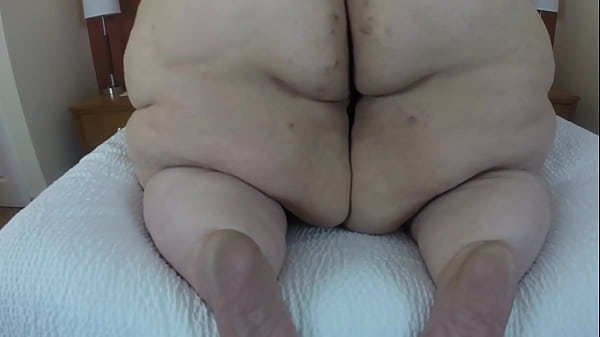 SSBBW QUEEN NORA - Soft shake