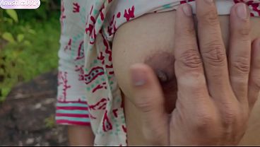インドの村のの森でのセックスビデオファック