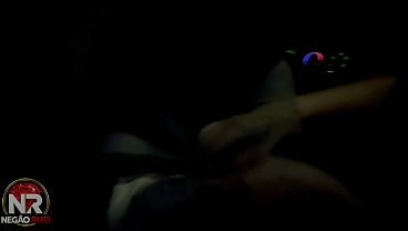 This young girl no time and went down on this black guy while driving around town (FULL VIDEO ON RED)