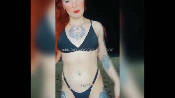 Ruivinha massagista na praia de Copacabana rio ...