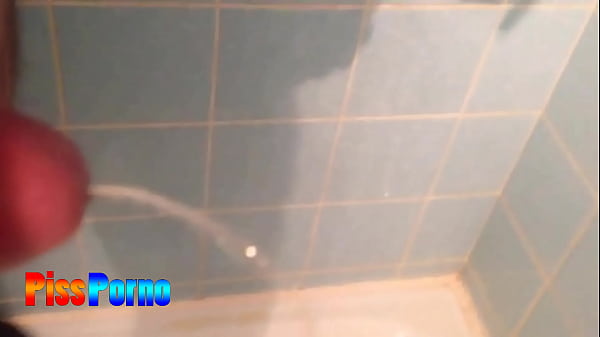 Little pee in the Shower Compilationer (CrazyCr...
