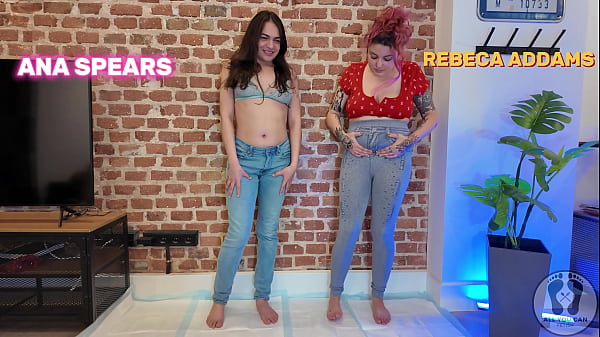 ANA SPEARS AND REBECA ADDAMS ARE PEEING ON JEANS SHOW OFF