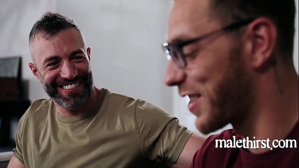 悪夢から逃れるために私を縛って - カーター・ウッズ、コール・コナー | MaleThirst