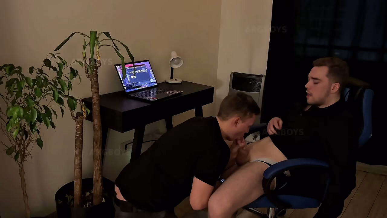 Office Daddy gets Blowjob from a Good Boy