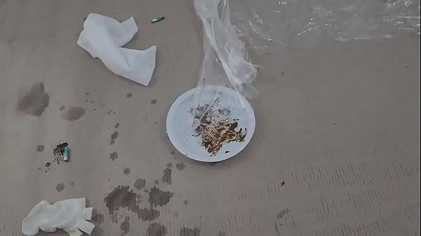 has breakfast already been served and swallowed did you really eat it all but i m mad because the trash can toilet 