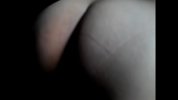 Mi putita le gusta mojarse