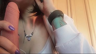 ChantalChannel - hot camgirl with a realistic dildo-mi masturbo tutta nuda in cam