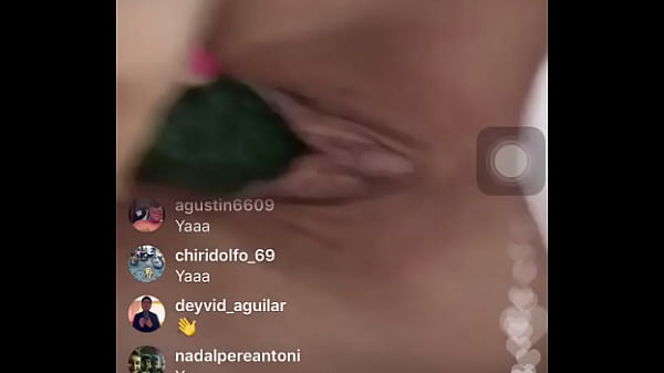 Se mete pepino