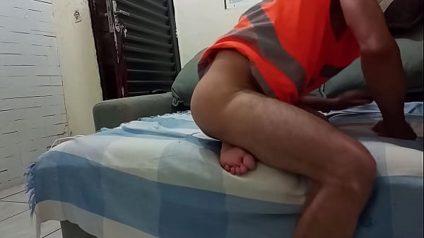 Download Video - meu colega de trabalho baixinho viu meus v&iacute;deos e disse que queria dar pra mim